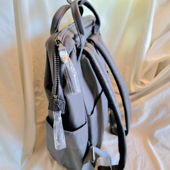Baggallini Soho Water Resistant NWT Laptop Backpack, Charcoal Gray, Retails $145 - Picture 4 of 5